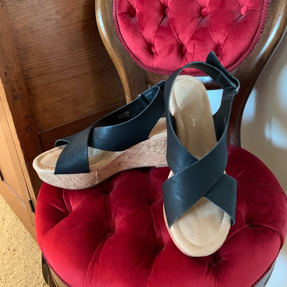 CL Laundry Platform Sandals